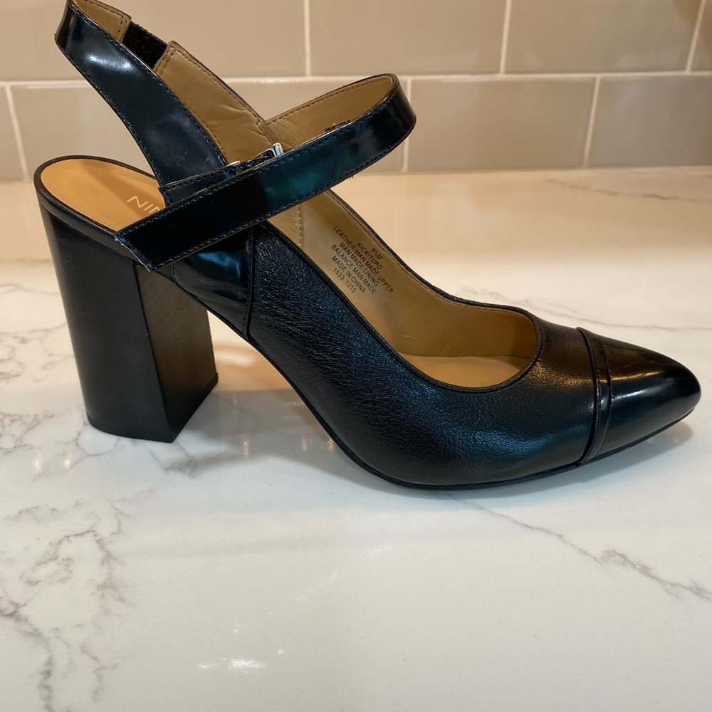 Nine West - Kick it up - black heels - size 9.5